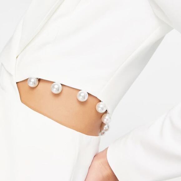 Lavish Alice Cut-Out Detail Blazer Dress With Pearl Trim White Size 8 NWT Glam - Picture 3 of 10